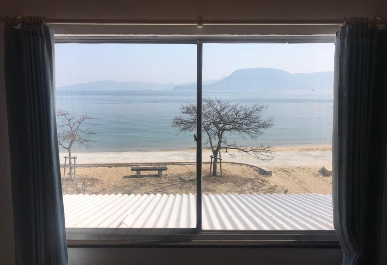 Megijima Island Guesthouse & Cafe Megino Takamatsu Exterior photo